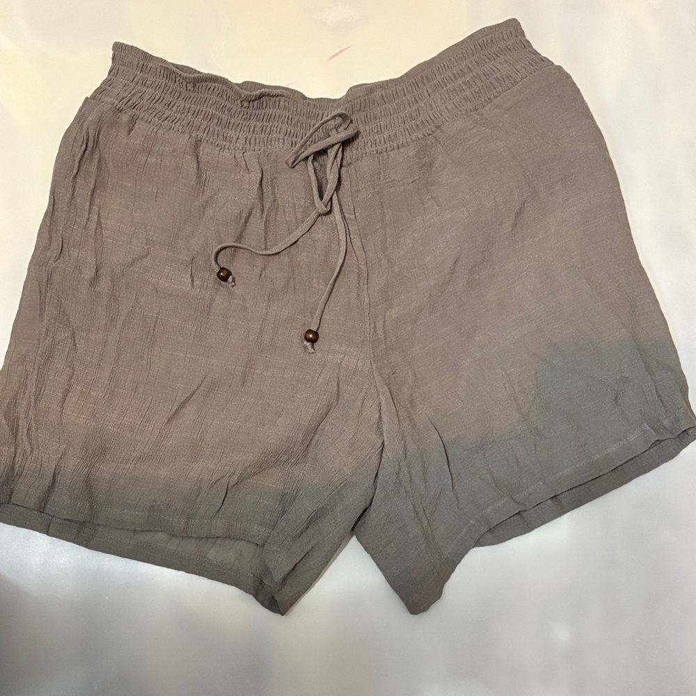 Apt. 9 Women's Tan Linen Shorts with Lining